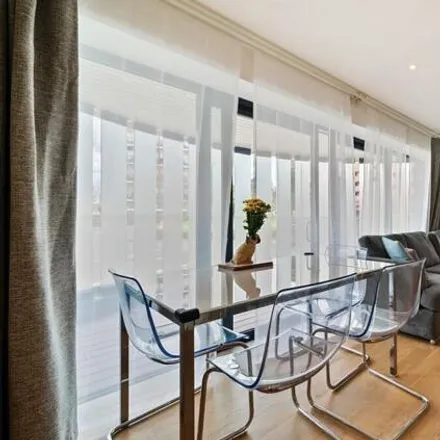 Image 2 - Westfield House, Rotherhithe New Road, Surrey Quays, London, SE16 2AH, United Kingdom - Apartment for sale