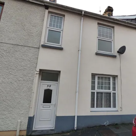 Rent this 4 bed house on Parcmaen Street in Carmarthen, SA31 3DW