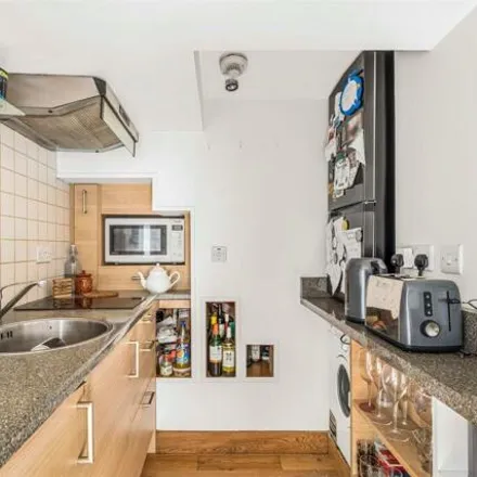 Image 4 - 170 Castelnau, London, SW13 9DH, United Kingdom - Apartment for sale