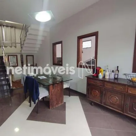 Buy this 5 bed house on Rua Professora Dahir Diniz in Sede, Contagem - MG