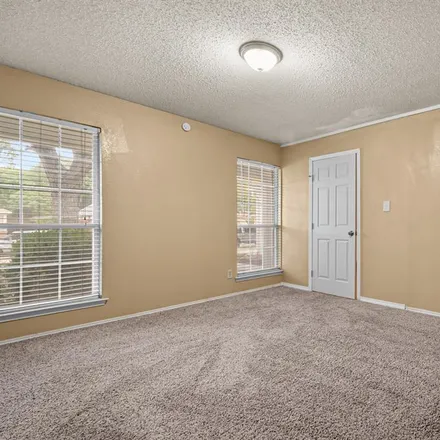 Image 7 - 4167 Emerson Drive, Grand Prairie, TX 75052, USA - Room for rent