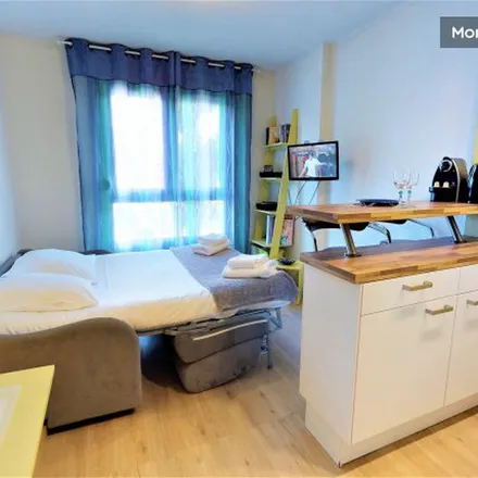 Rent this 1 bed apartment on 17 Passage des Alouettes in 69008 Lyon, France