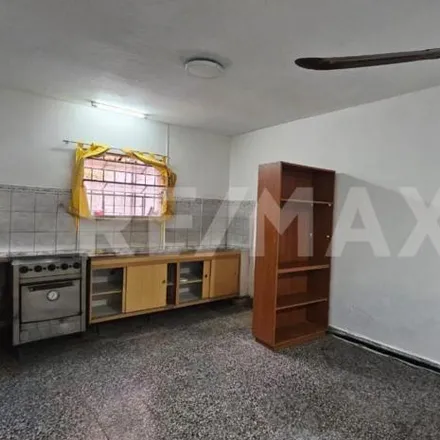 Rent this 4 bed house on Padre Stefenelli 484 in Área Centro Oeste, Neuquén