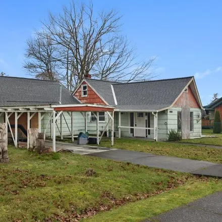 Image 3 - 184 Southwest 2nd Street, Warrenton, Clatsop County, OR 97146, USA - House for sale