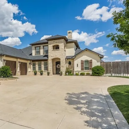 Buy this 6 bed house on 6515 Parkwood Place in Amarillo, TX 79119