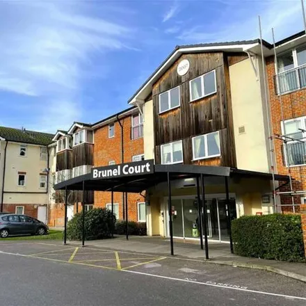 Buy this 1 bed apartment on Nutfield Place in Portsmouth, PO1 4JE