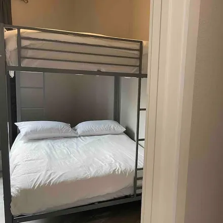 Rent this 3 bed apartment on Houston