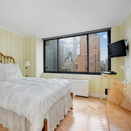 Image 9 - The Palladin, East 62nd Street, New York, NY 10062, USA - Condo for sale