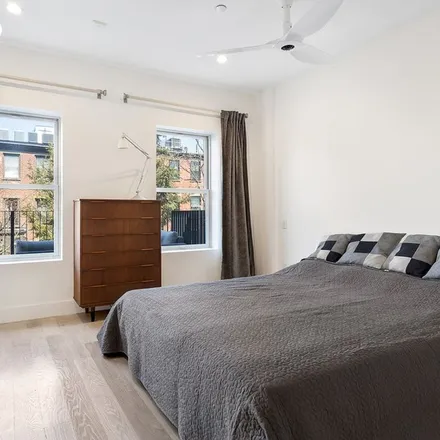 Rent this 3 bed apartment on 223 Berkeley Place in New York, NY 11217