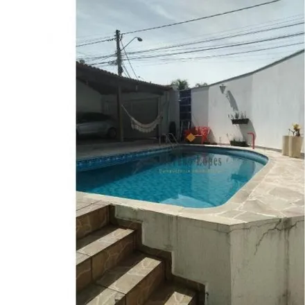 Buy this 5 bed house on Rua Progresso Gonçalves in Jardim Karoline, Votorantim - SP