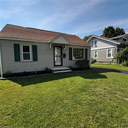 Image 2 - 540 Eastlawn Street, Geneva, Ashtabula County, OH 44041, USA - House for sale