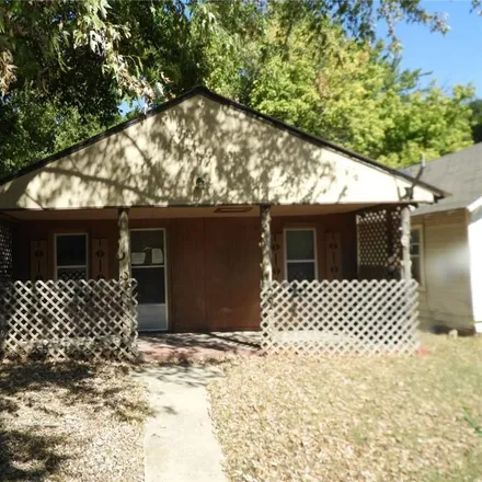 Rent this 2 bed house on 928 West 12th Street in Ada, OK 74820