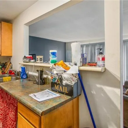 Image 9 - Las Colinas Apartments, 3250 Panorama Road, Riverside, CA 92506, USA - Condo for sale