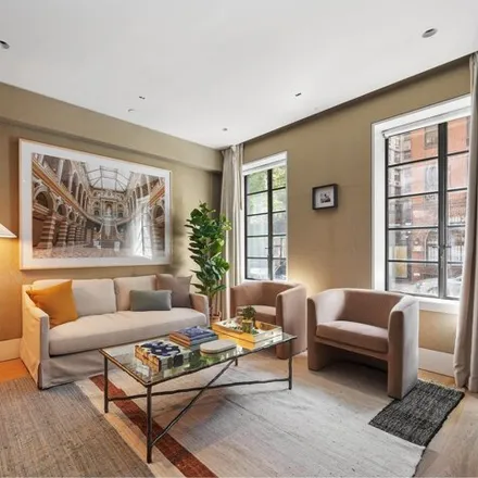 Image 3 - 153 East 30th Street, New York, NY 10016, USA - Townhouse for sale