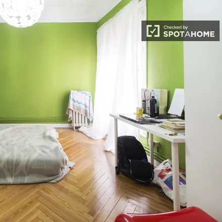 Rent this 8 bed room on Calle de Sagasta in 20, 28071 Madrid