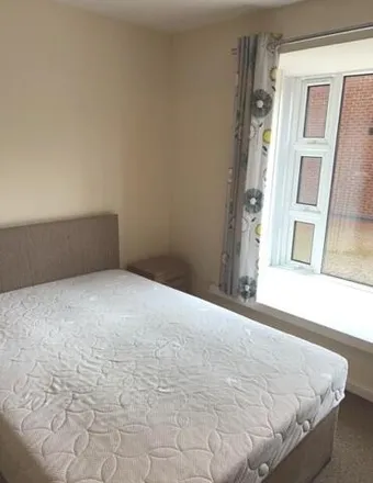 Image 4 - Clifton House, Thornaby Place, Thornaby-on-Tees, TS17 6SD, United Kingdom - Room for rent