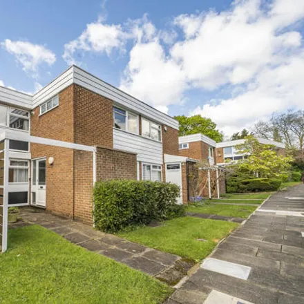 Buy this 3 bed house on 1 Dell Way in London, W13 8JH