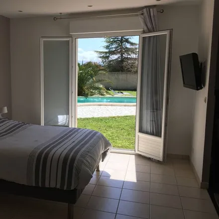 Rent this 4 bed house on 83920 La Motte