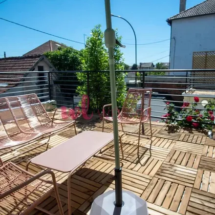 Rent this 1 bed apartment on 21 Avenue Gabriel Péri in 95100 Argenteuil, France