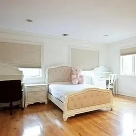 Image 7 - 46 Elm Street, Village of Great Neck Estates, North Hempstead, NY 11021, USA - House for rent