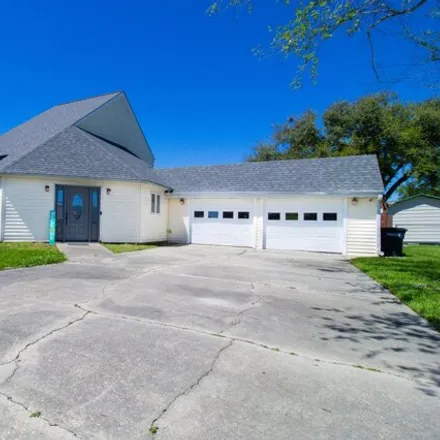 Buy this 3 bed house on 1464 Rue Montagne in New Iberia, LA 70560