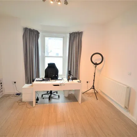 Image 6 - Painters Road, London, IG2 7TF, United Kingdom - Apartment for rent