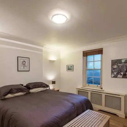 Rent this 4 bed apartment on 17 Grove End Road in London, NW8 9HL