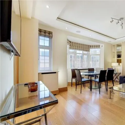 Rent this 3 bed room on Princes Court in 78-94 Brompton Road, London