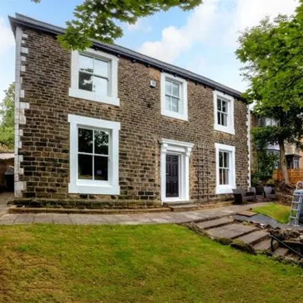 Buy this 4 bed house on Brocco Bank in Sheffield, S10 3EN