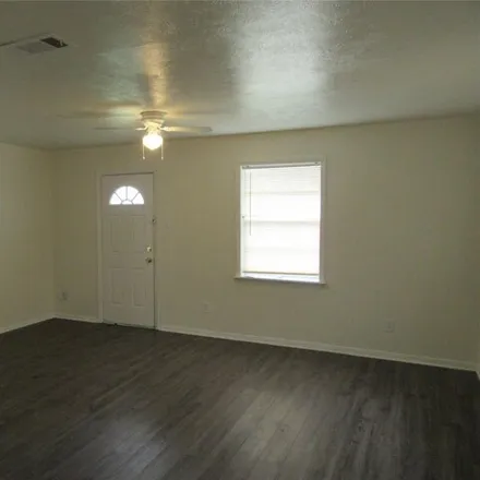 Image 4 - 816 Lexington Drive, Lancaster, TX 75134, USA - House for rent