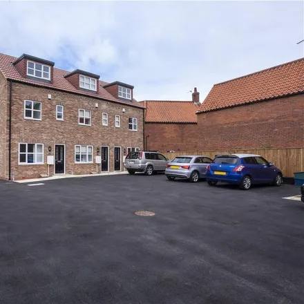 Rent this 3 bed townhouse on Millgate in Selby, YO8 3LD