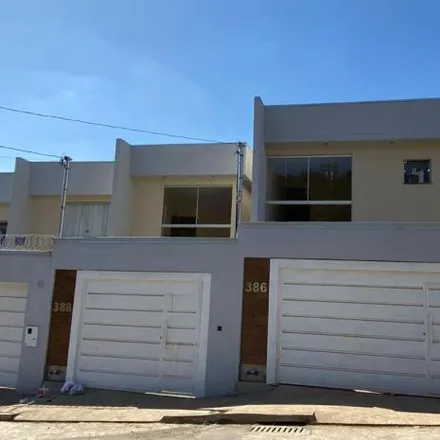 Buy this 2 bed house on Rua Mário Rodrigues in Cachoeira, Conselheiro Lafaiete - MG