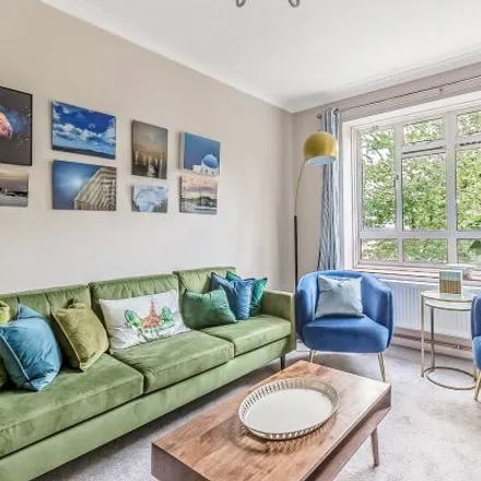 Rent this 2 bed apartment on Bank Court in Battersea Park Road, London