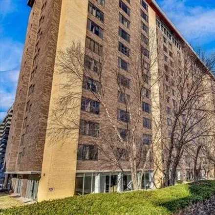 Buy this 2 bed condo on Metropolitan Condominiums in 600 East 8th Street, Downtown Kansas City