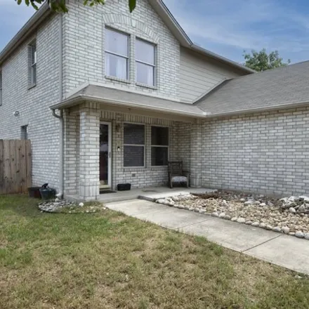 Image 1 - 300 Copper Path Drive, New Braunfels, TX 78130, USA - House for sale
