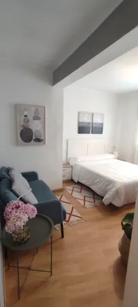 Rent this 1 bed room on Rúa Conde de Torrecedeira in 51, 36202 Vigo