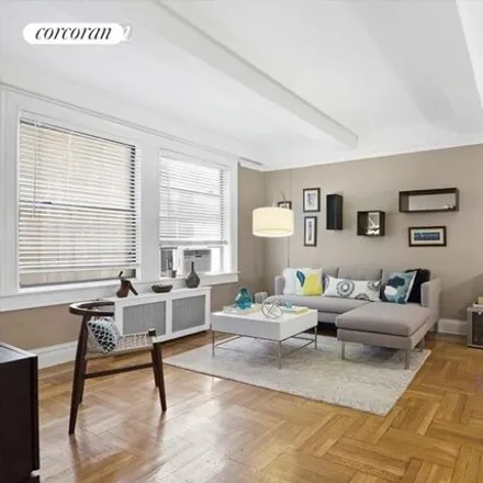 Image 2 - The Franconia, 20 West 72nd Street, New York, NY 10023, USA - Apartment for sale