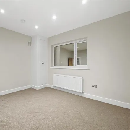 Rent this 2 bed apartment on St George's Road in Bear Road, London