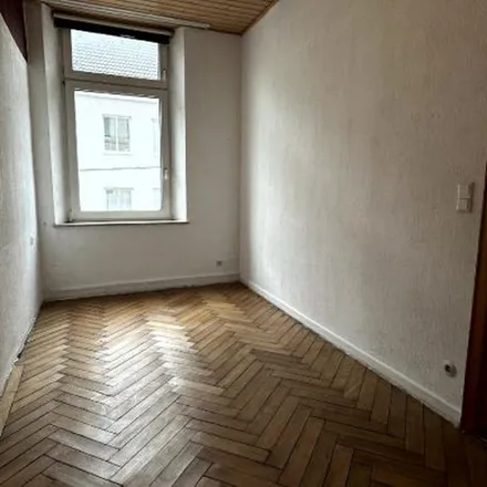 Rent this 3 bed apartment on Siemens in Friedensstraße, 47829 Krefeld