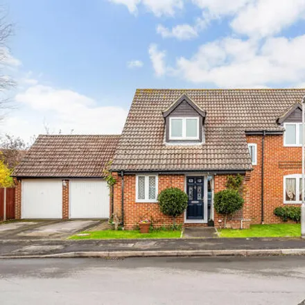 Buy this 5 bed house on Ashman Road in Thatcham, RG19 4GL