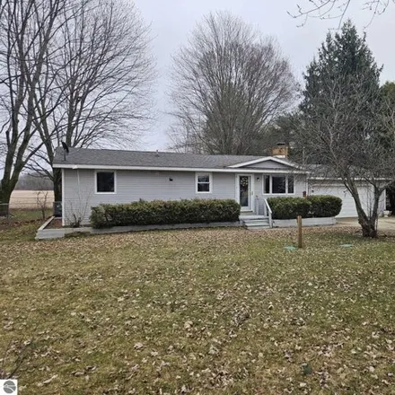 Image 1 - 3247 South Isabella Road, Mount Pleasant, MI 48858, USA - House for sale