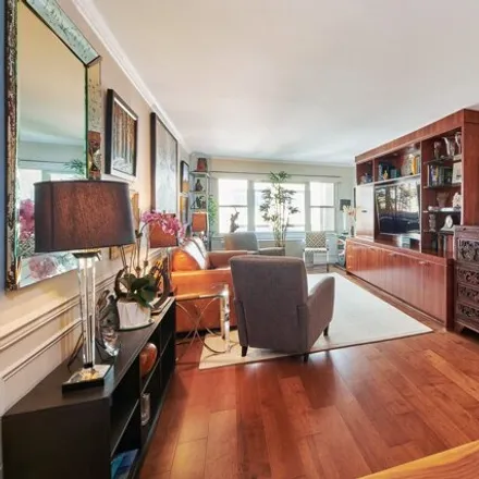 Buy this studio apartment on 333 East 66th Street in New York, NY 10065
