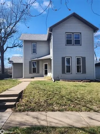Buy this 3 bed house on 417 North 3rd Street in Oskaloosa, IA 52577
