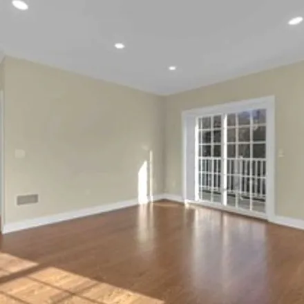 Rent this 3 bed apartment on 482 Walnut Street in Ridgefield, NJ 07657