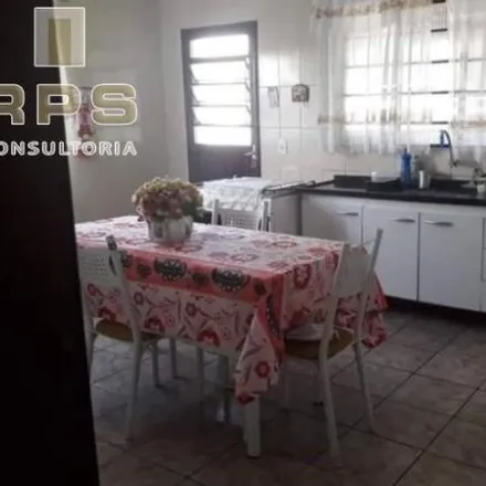 Buy this 2 bed house on Rua dos Crisantemos in Jardim dos Pinheiros, Atibaia - SP