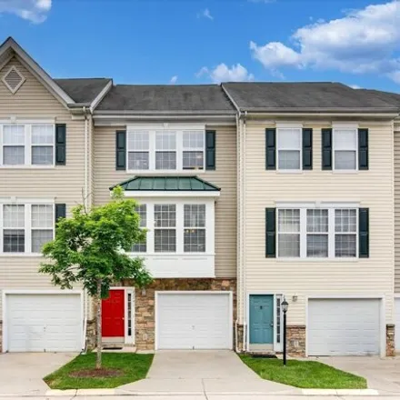 Buy this 3 bed townhouse on 23029 Fontwell Square in Oak Grove, Loudoun County