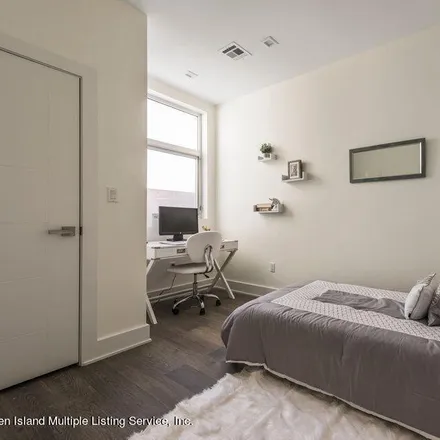 Image 5 - 1776 East 13th Street, New York, NY 11229, USA - Apartment for sale