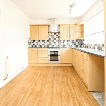 Image 5 - Lower Sales, Bourne End, HP1 2AH, United Kingdom - Townhouse for rent