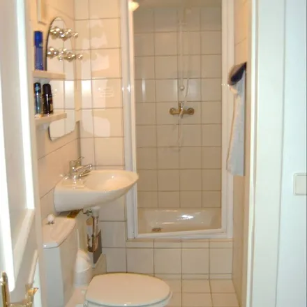 Rent this 1 bed apartment on Nidegger Straße 20 in 50937 Cologne, Germany
