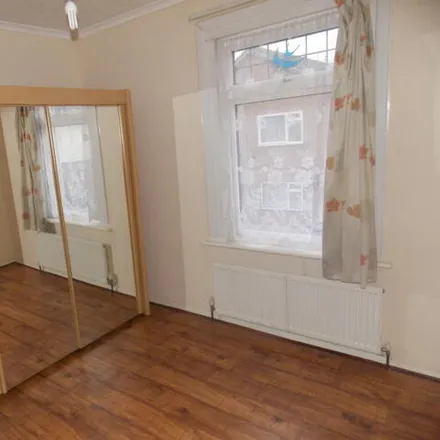 Rent this 2 bed house on 44 Eldred Road in London, IG11 7YH